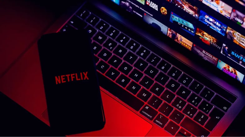 Netflix: a guerra da dopamina. A tese ainda faz sentido?