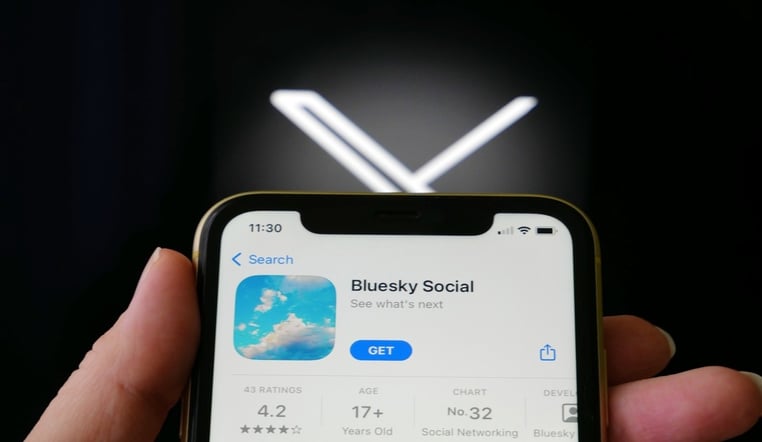 Bluesky: rival do Twitter permite criar conta sem convite