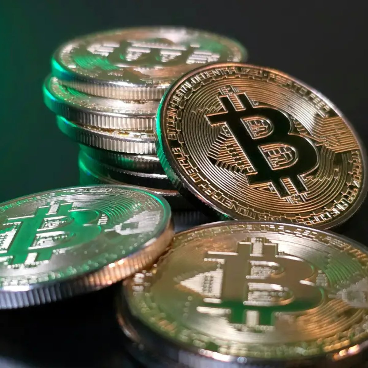 Por que o BTC subiu hoje? Criptomoeda chega a US$ 92 mil