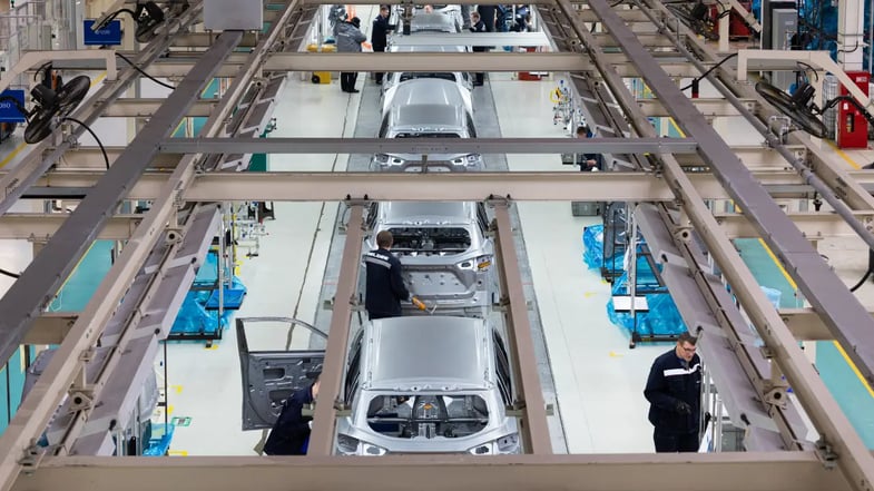 Produção industrial no Brasil sobe 0,9% em fevereiro, acima das expectativas do mercado