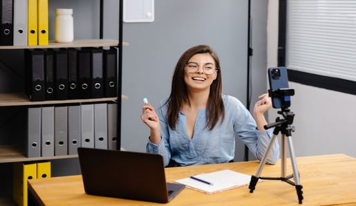 Como transformar o seu celular em uma webcam?