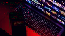 Netflix (NFLX) surpreende no 4T25 com forte crescimento de lucro e receita