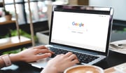 Google e Reddit anunciam ampliação da parceria com foco em pesquisas de IA