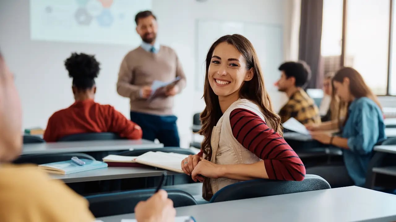 Cogna (COGN3) tem lucro -72% menor no 4T25