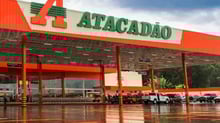 O que o fechamento de capital do Atacadão revela sobre o futuro do varejo?