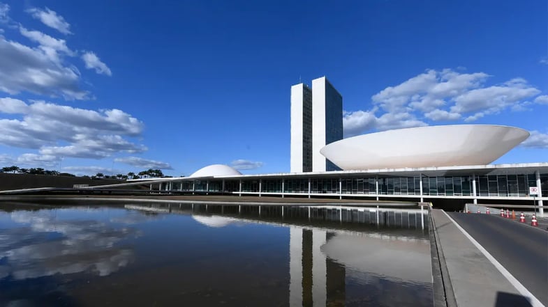 Câmara derruba MP que previa aumento de impostos