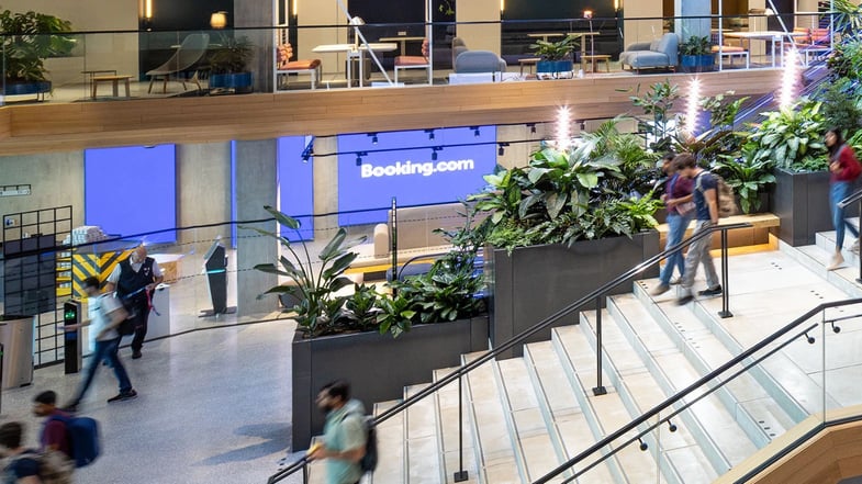 Booking no 2T26: silenciando os críticos