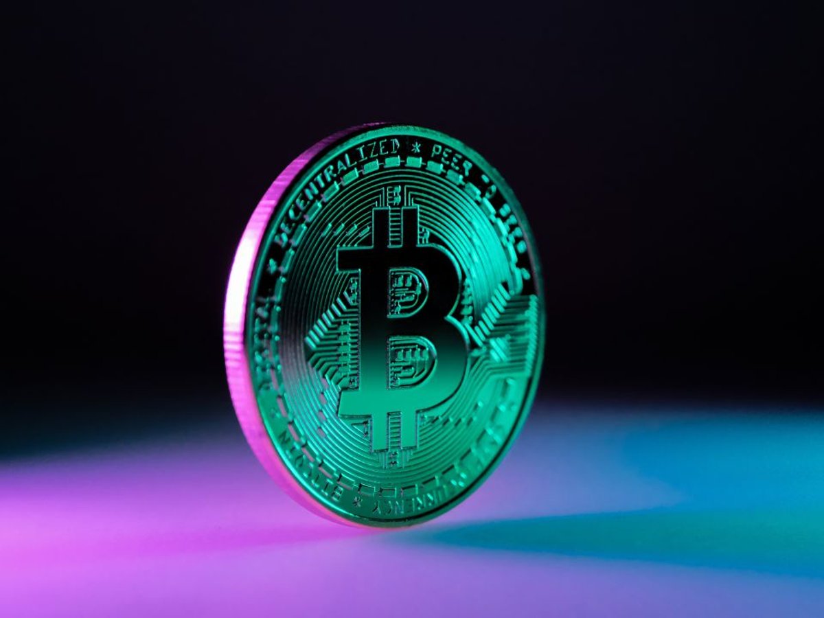 ​​Tem criptomoedas na carteira? Entenda por que esse é o melhor  investimento para o próximo trimestre