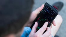 Corretora de criptomoedas some do Brasil e deixa clientes sem suporte