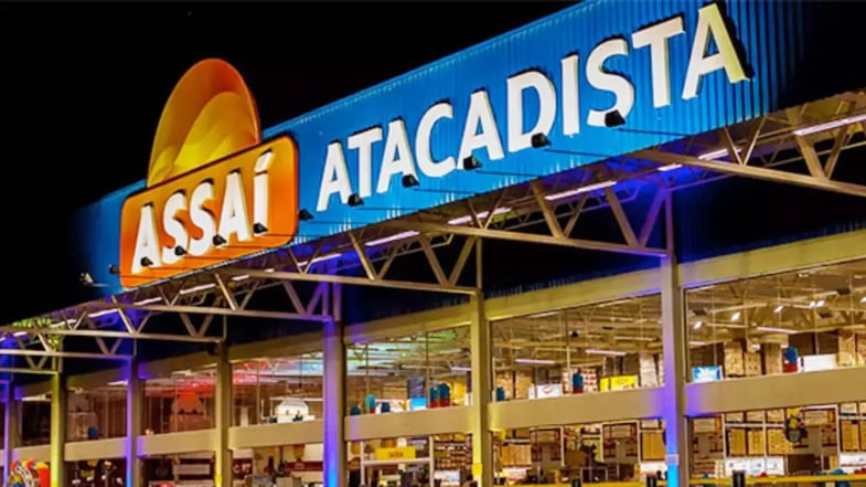 Assaí (ASAI3) 3T25: Ebitda cresce 6%, mas lucro recua com alta dos juros