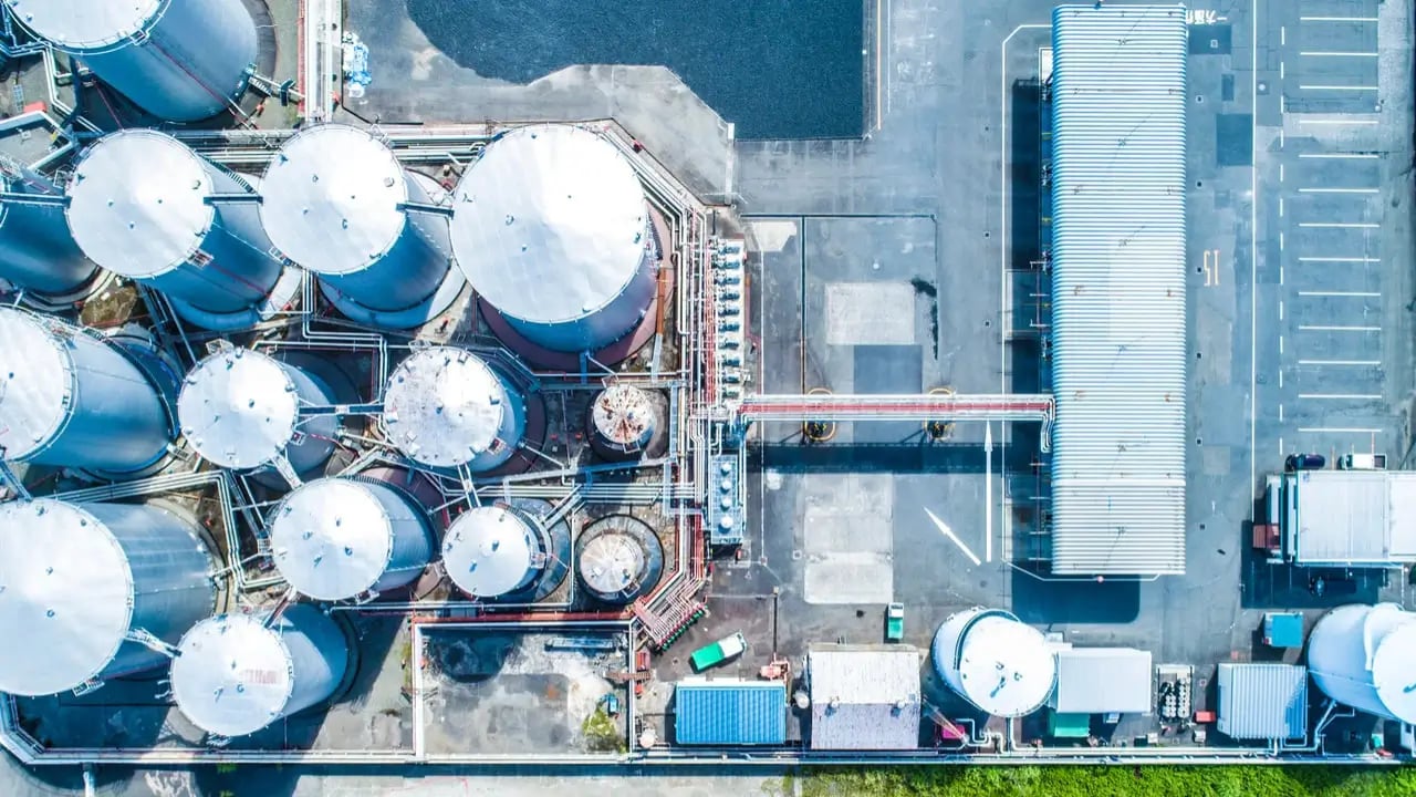 Primoris despenca 36% após resultados fracos no 1T26