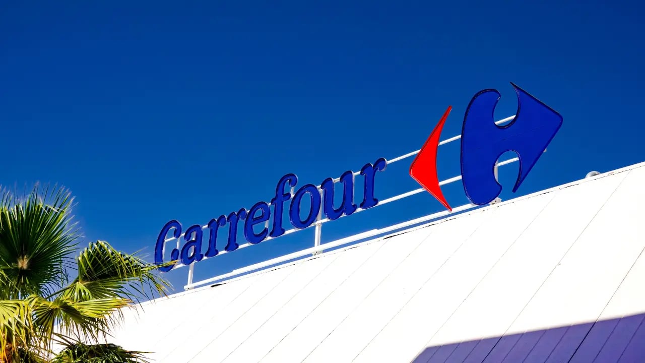 Carrefour Brasil (CRFB3) aumenta oferta para fechamento de capital