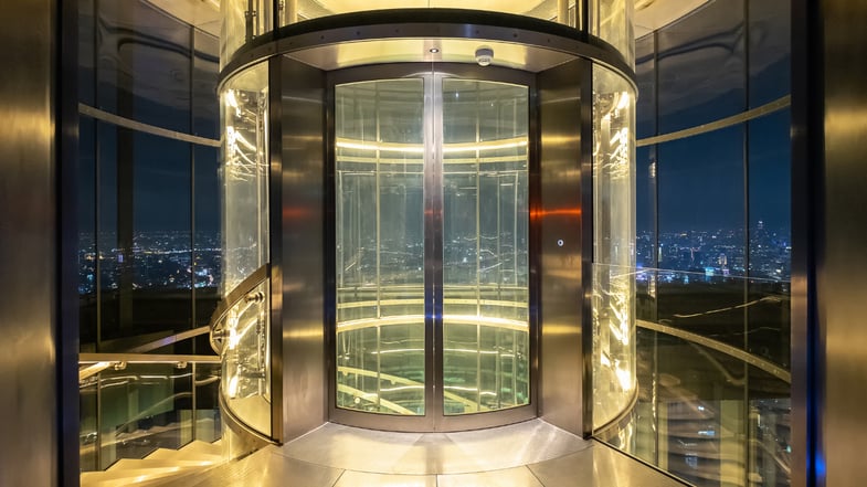Otis (OTIS): a empresa de elevadores por trás dos prédios mais altos do mundo