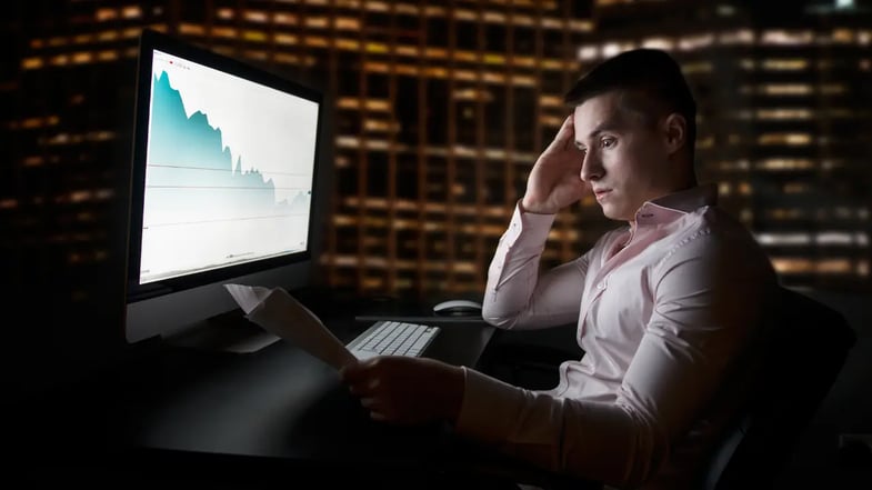 BRAV3, RECV3 e PETR3: petroleiras desabam em abril no Ibovespa