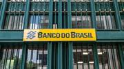 Ações de bancos caem com Lei Magnitsky, mas o risco real é a inadimplência