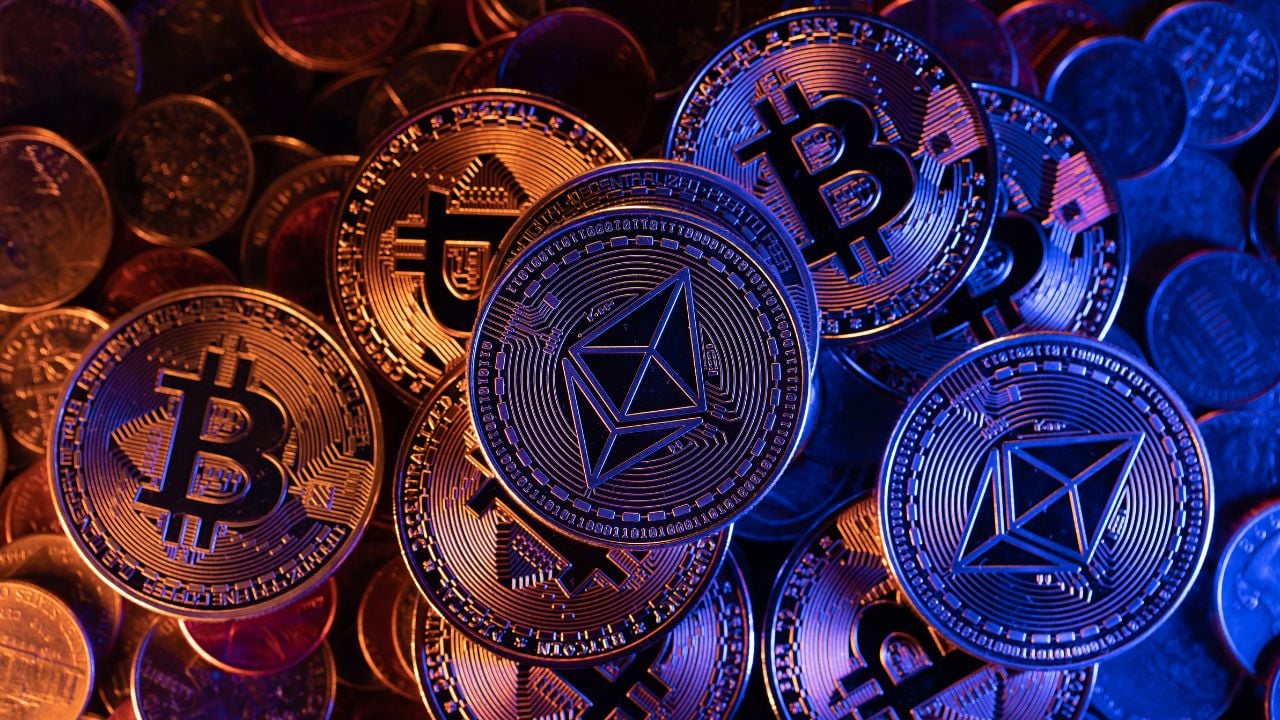 Investir em criptomoedas e obter grandes retornos pode estar com os dias  contados