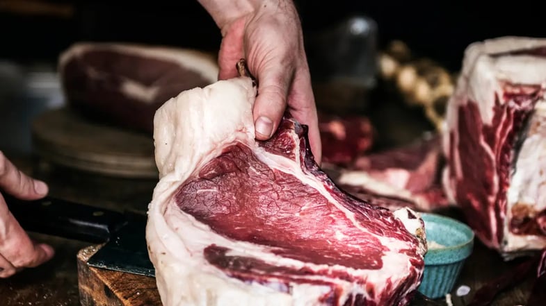Minerva (BEEF3) registra lucro recorde no 2T25, com alta de +380%
