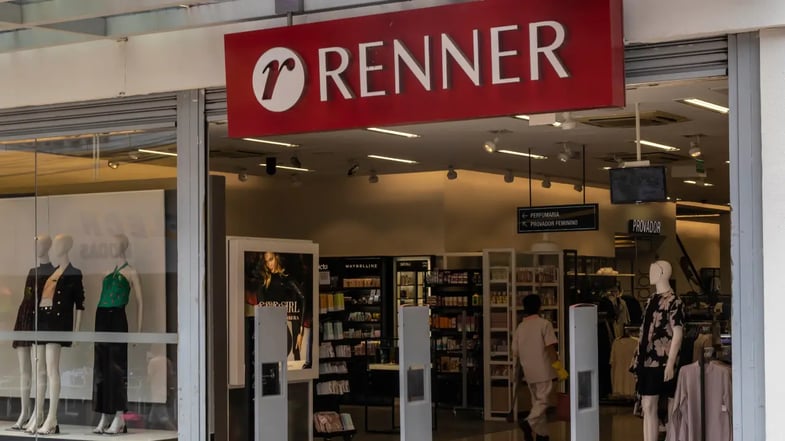 Ações da Lojas Renner (LREN3) sobem após lucro disparar 59% no 1T25; é hora de comprar?
