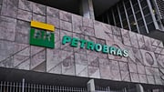 Petrobras (PETR3) perde atratividade com riscos regulatórios e baixa nos dividendos