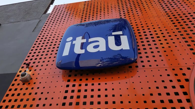 Ainda vale a pena comprar Itaú (ITUB3) em 2025?