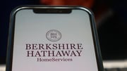 Warren Buffett anuncia aposentadoria e confirma Greg Abel como sucessor