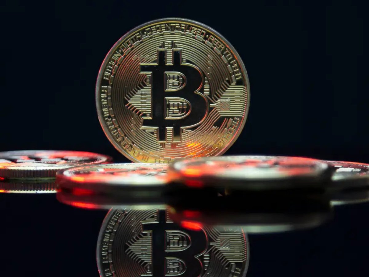 OranjeBTC estreia na bolsa com R$ 2 bi em bitcoin