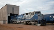 Rumo (RAIL3) lucra R$ 266 mi no 1T26: vale investir?
