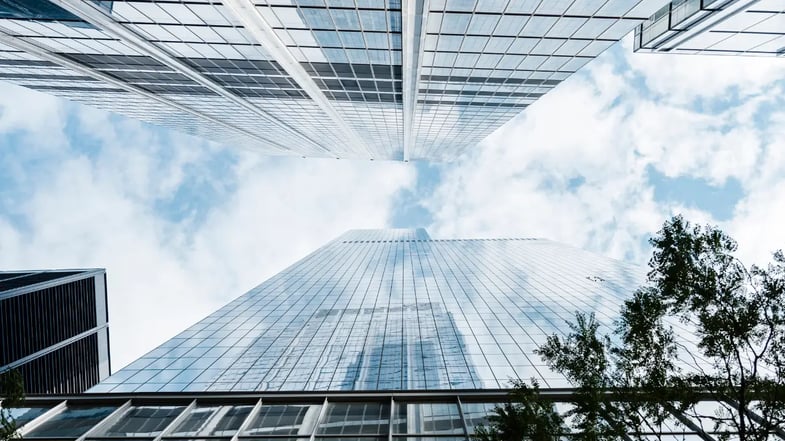 Como receber R$ 8 mil por mês com FIIs e superar o teto do INSS