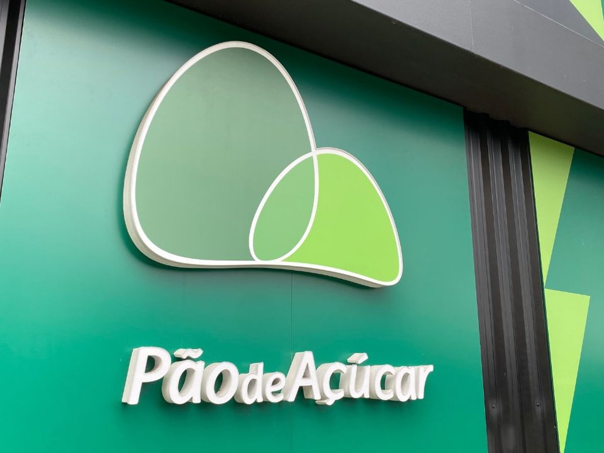 Pão de Açúcar (PCAR3) reduz prejuízo e eleva margens no 2T24. Veja se é  hora de comprar