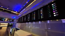 Ibovespa atinge 140 mil pontos e renova máxima histórica