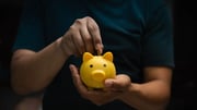 Risco de calote na renda fixa aumenta em 2025. Vale comprar CDB, LCA e debênture?