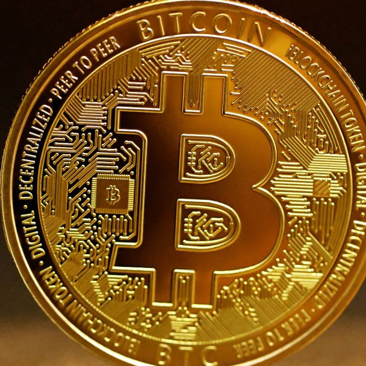Como sacar bitcoin em dinheiro ou transferir para minha conta
