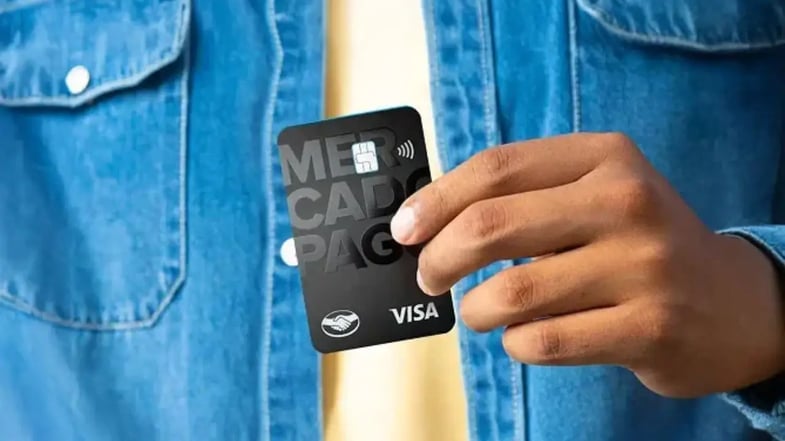 Por que as empresas estão desistindo de seus negócios principais e se tornando bancos?