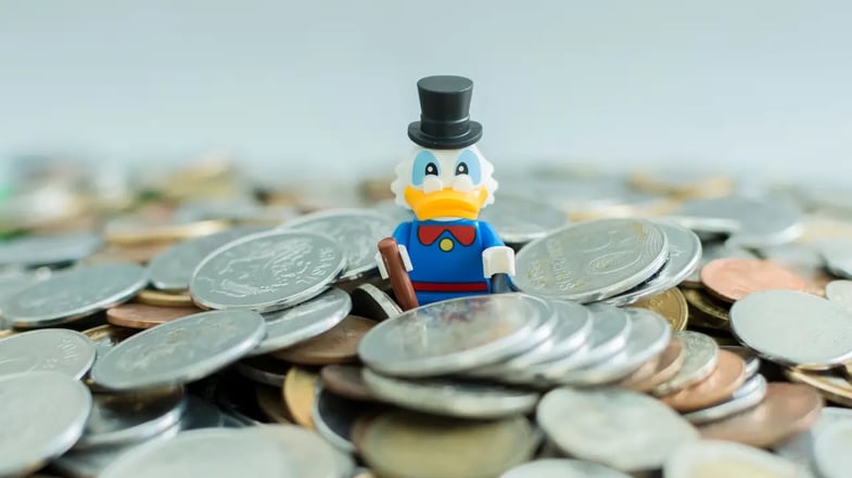 Investidores do Tesouro Direto perdem 28% em 12 meses. Devo vender meu título antes do prazo?