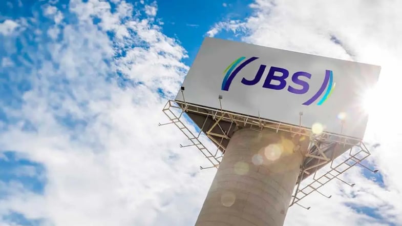 JBS (JBSS32) tem lucro +15% maior em 2025