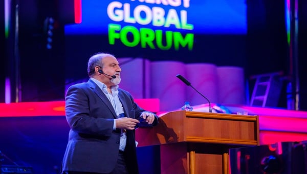 Opinião de Nassim Taleb sobre juros e criptos em 2023
