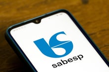 SBSP3 fecha em queda após novidades sobre privatização da Sabesp