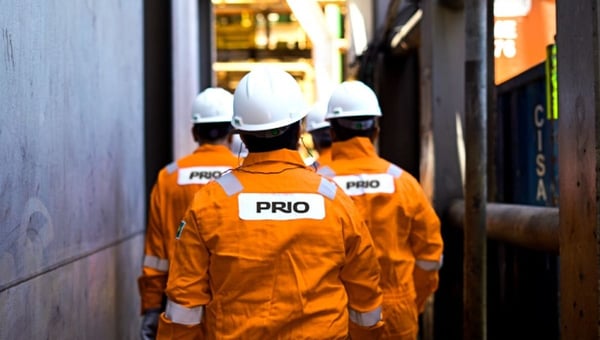 PRIO3, RRRP3 e RECV3 registram alta com disparada do Petróleo após conflito Israel-Hamas